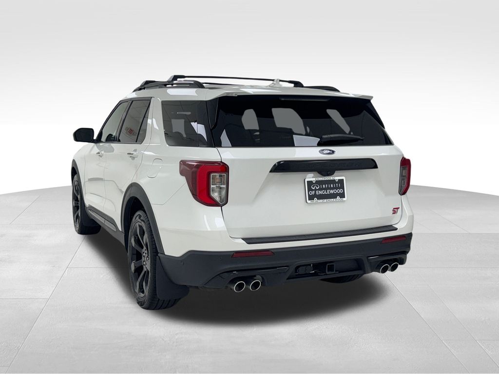 Vehicle image 5 of 43