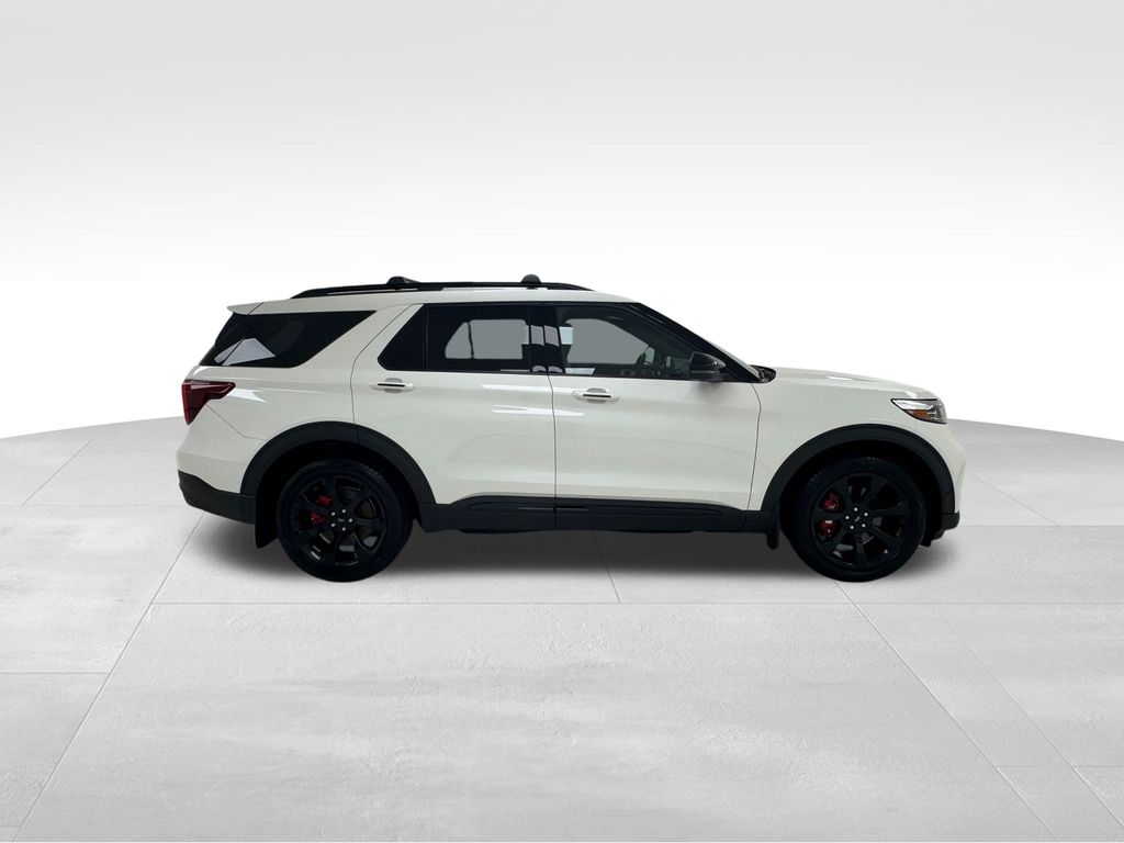 Vehicle image 3 of 43