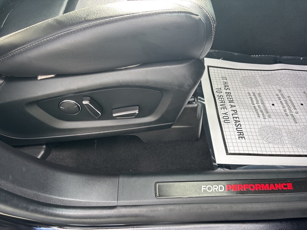 Vehicle image 48 of 50