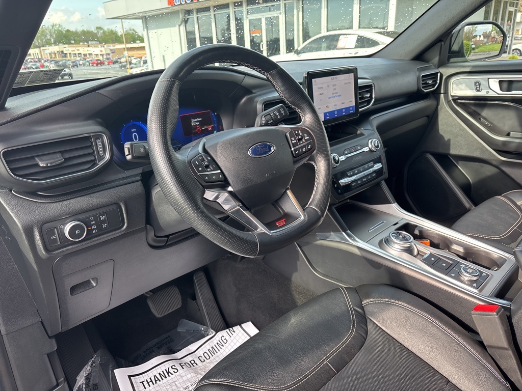 Vehicle image 19 of 50