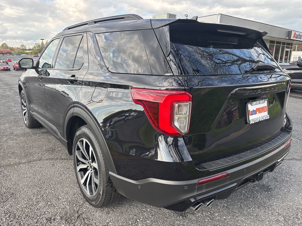 Vehicle image 6 of 50