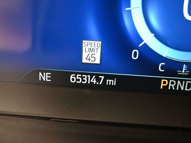 Vehicle image 33 of 57