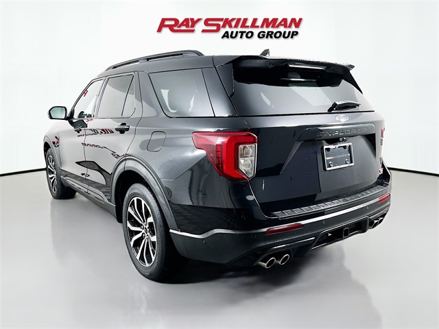 Vehicle image 7 of 42