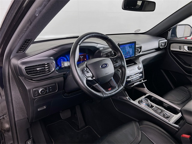 Vehicle image 36 of 42