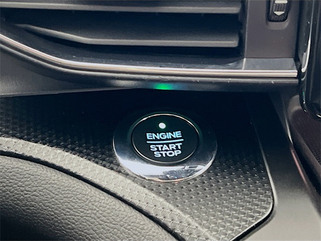 Vehicle image 15 of 42
