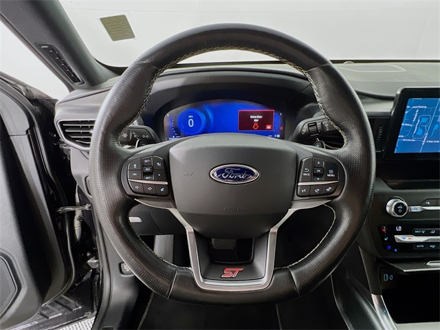 Vehicle image 12 of 42