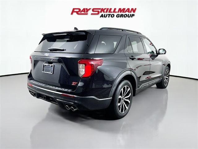 Vehicle image 5 of 42