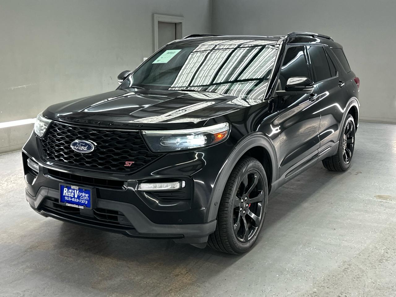 2020 Ford Explorer ST Image 1 of 27