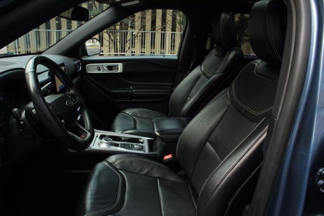 Vehicle image 20 of 60