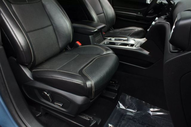 Vehicle image 48 of 60