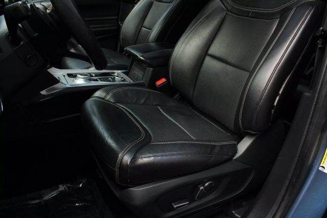Vehicle image 22 of 60