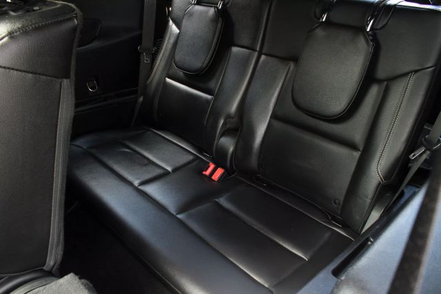 Vehicle image 29 of 60