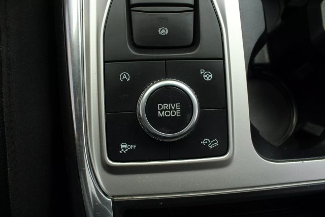 Vehicle image 57 of 60
