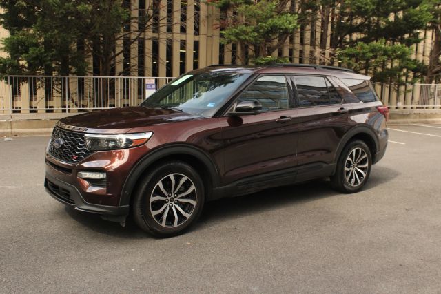 2020 Ford Explorer ST Image 1 of 33