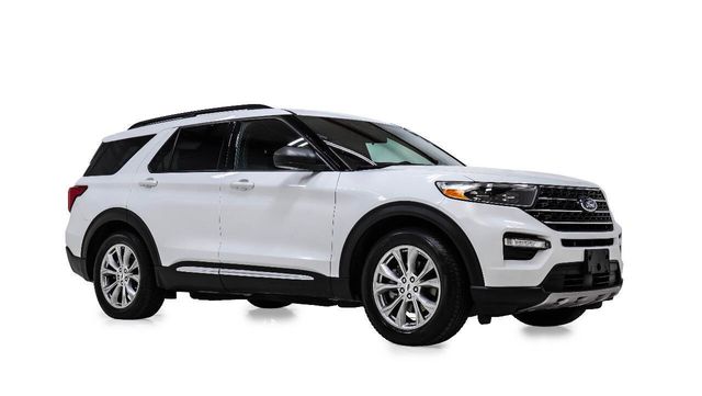 2020 Ford Explorer XLT Image 3 of 60