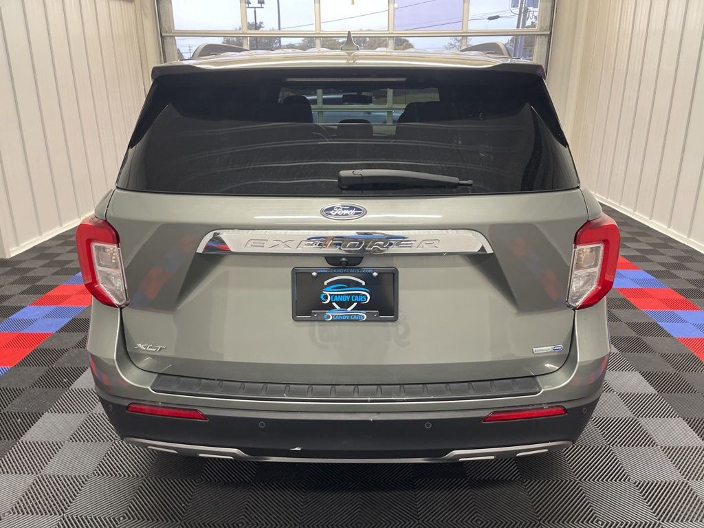 Vehicle image 6 of 22