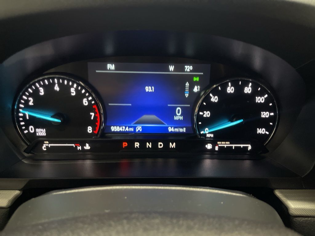 Vehicle image 17 of 22