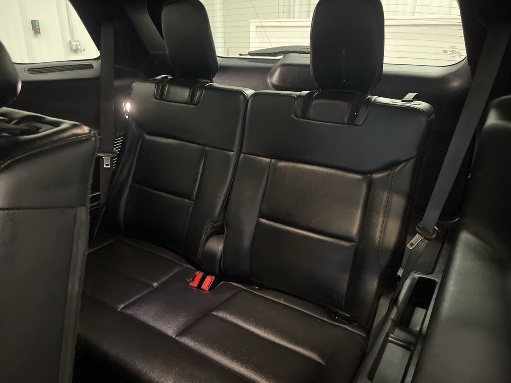 Vehicle image 11 of 22