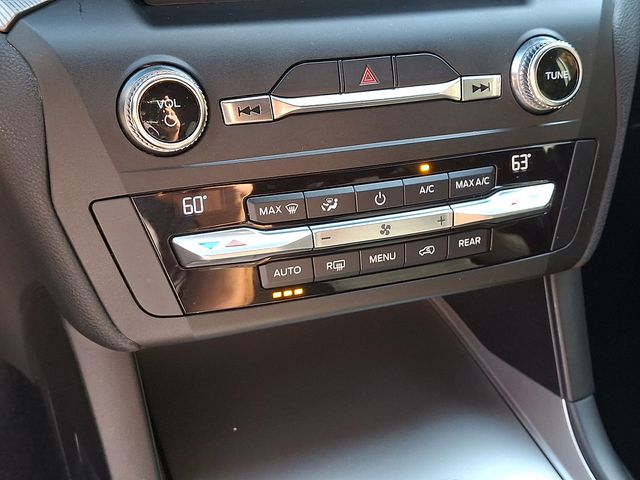 2020 Ford Explorer XLT Image 35 of 43