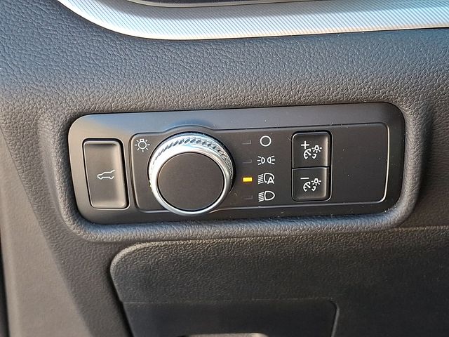 2020 Ford Explorer XLT Image 22 of 43