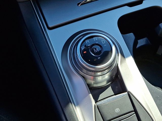 2020 Ford Explorer XLT Image 18 of 43