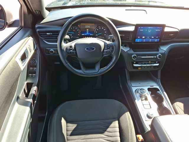 2020 Ford Explorer XLT Image 14 of 43