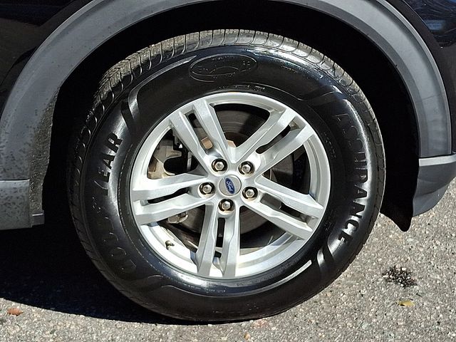 2020 Ford Explorer XLT Image 9 of 43