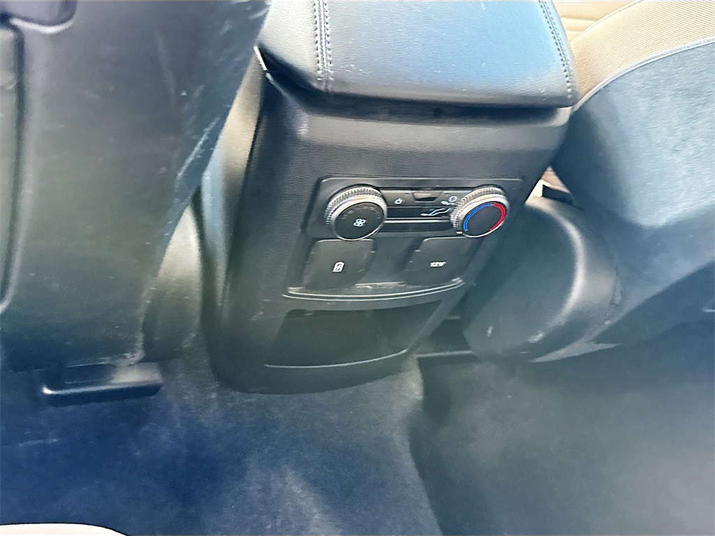 2020 Ford Explorer XLT Image 28 of 33