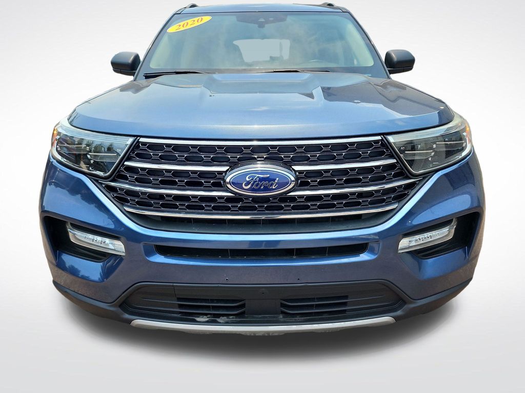 2020 Ford Explorer XLT Image 3 of 28