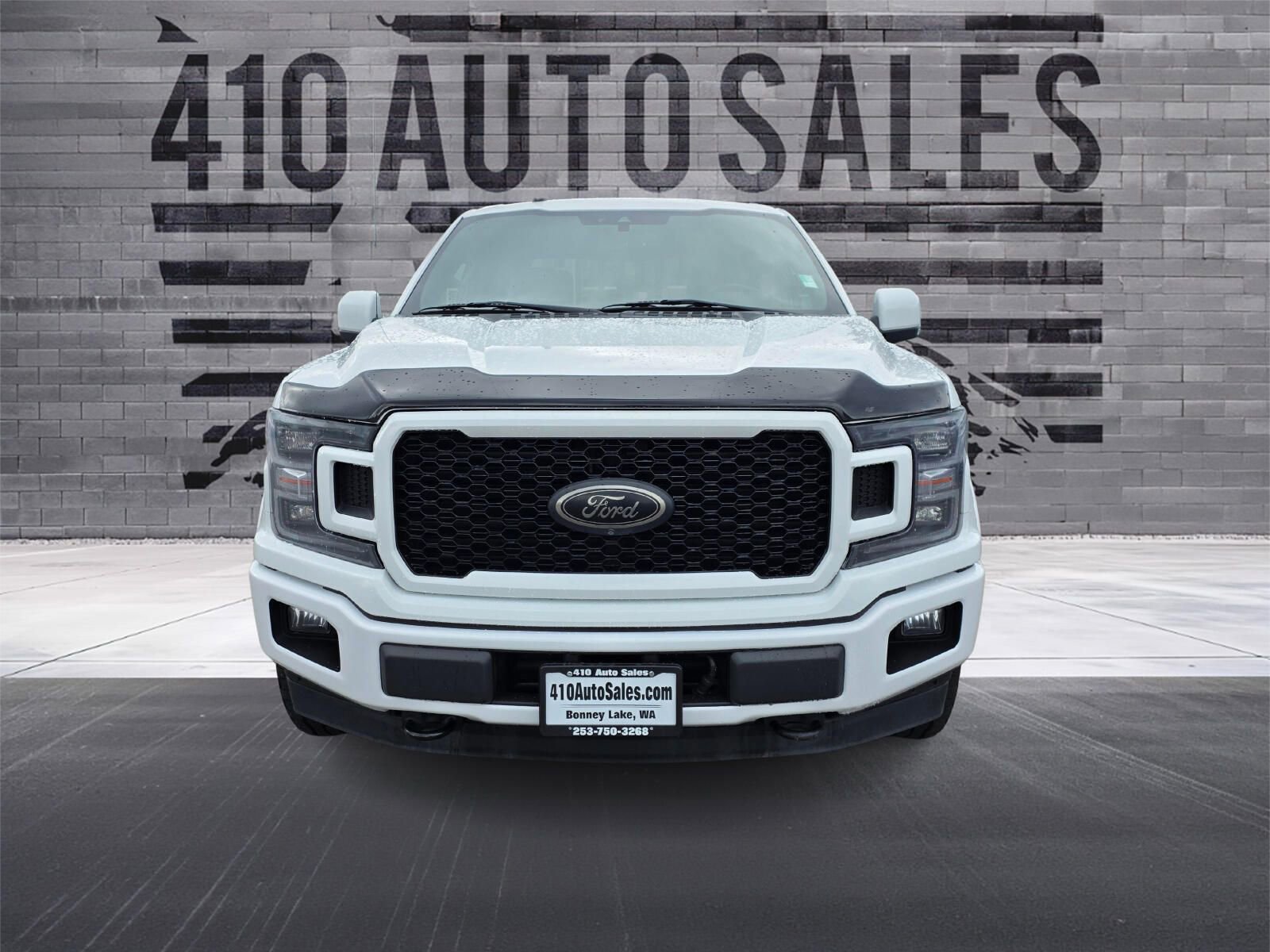 2020 Ford F-150 Lariat Image 2 of 29