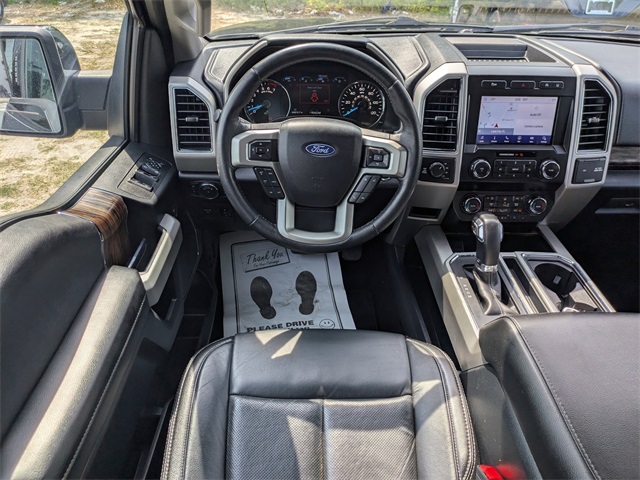 Vehicle image 16 of 32