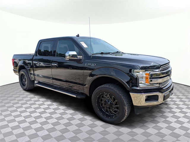 Vehicle image 3 of 32
