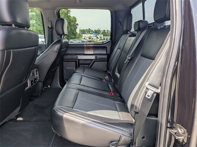 Vehicle image 13 of 32