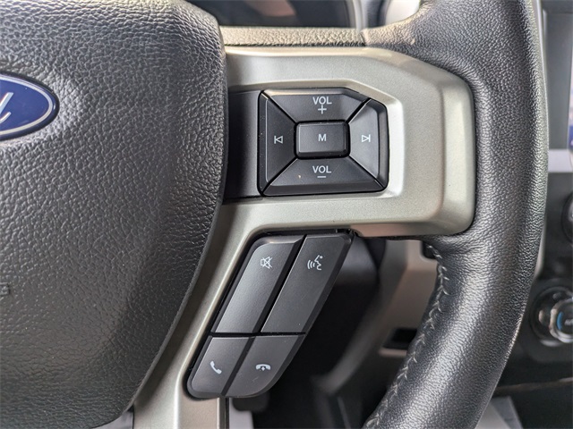 Vehicle image 29 of 32