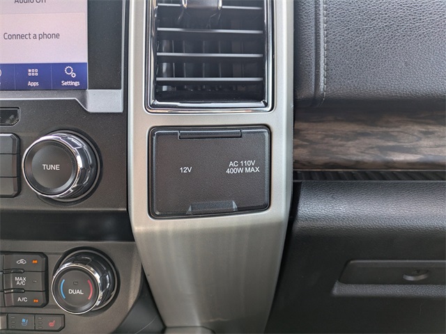 Vehicle image 22 of 32