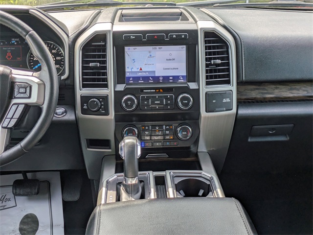 Vehicle image 18 of 32