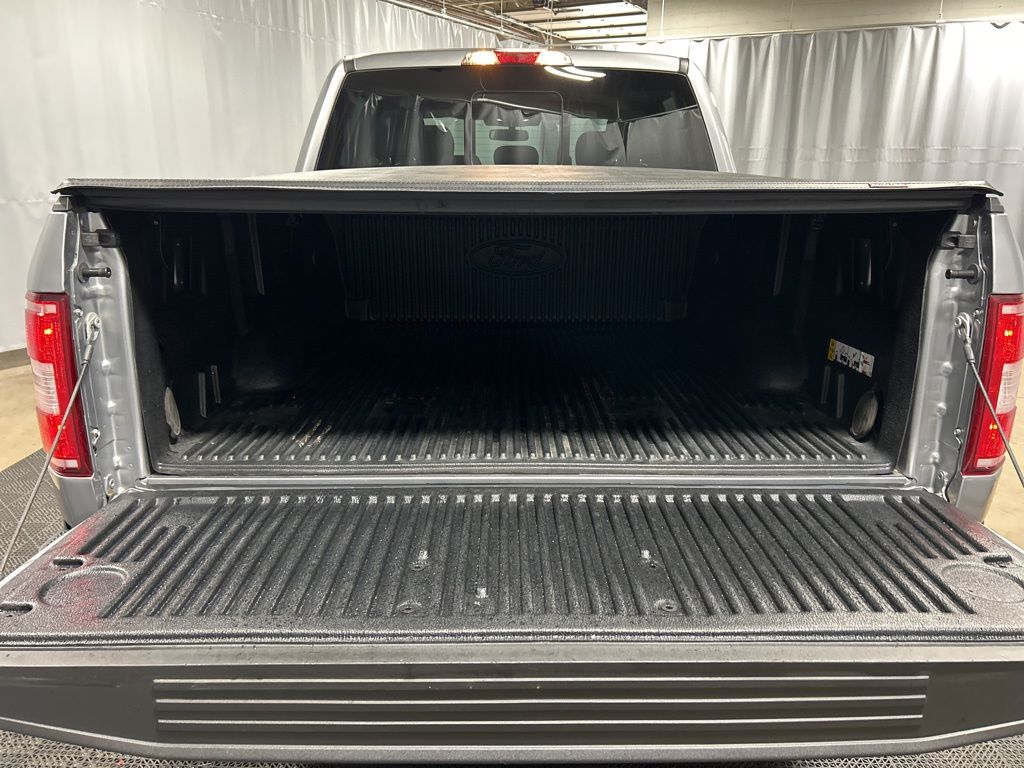 2020 Ford F-150 XLT Image 13 of 38