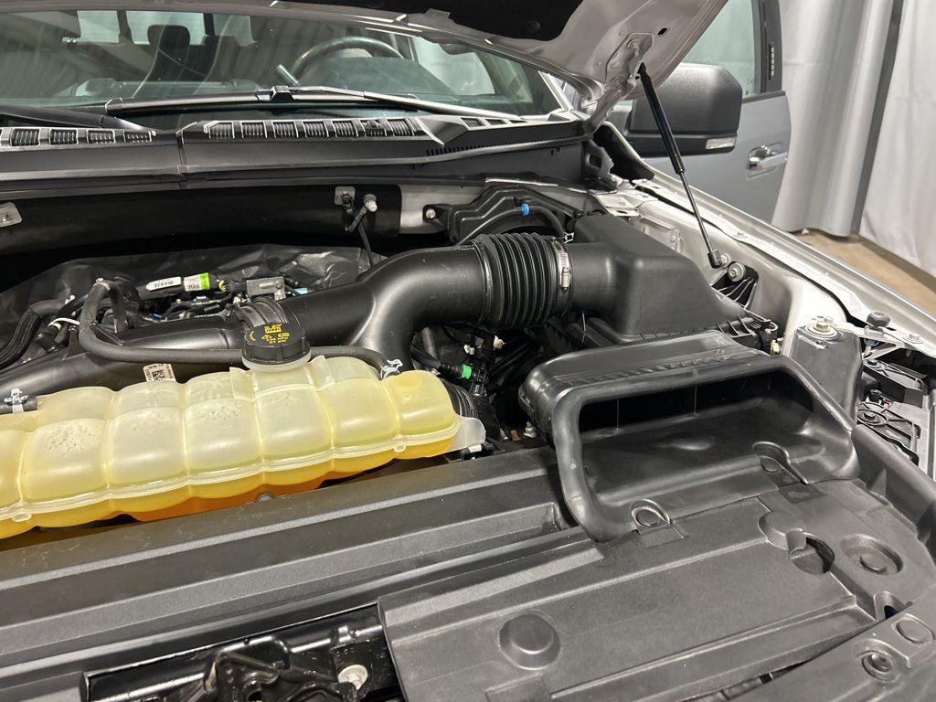 2020 Ford F-150 XLT Image 10 of 38