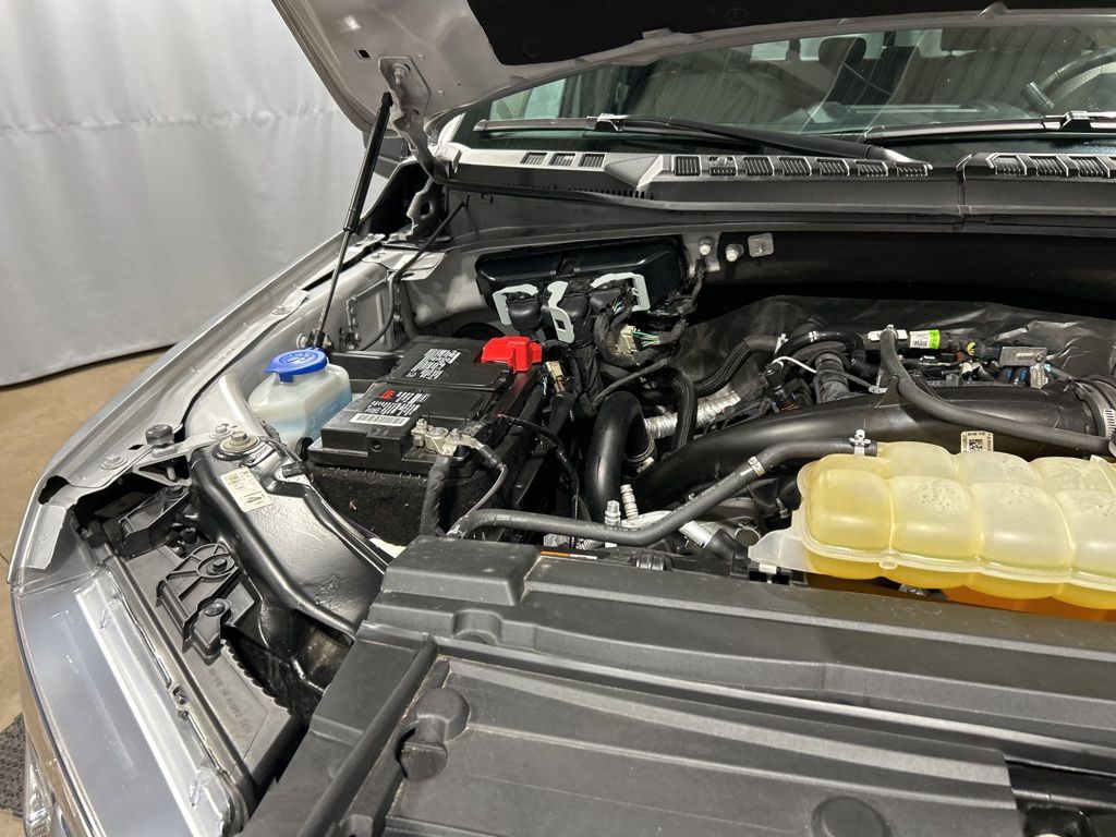 2020 Ford F-150 XLT Image 11 of 38