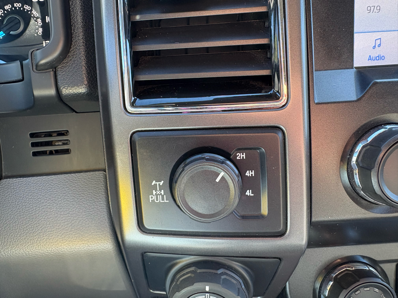 2020 Ford F-150 XLT Image 20 of 29