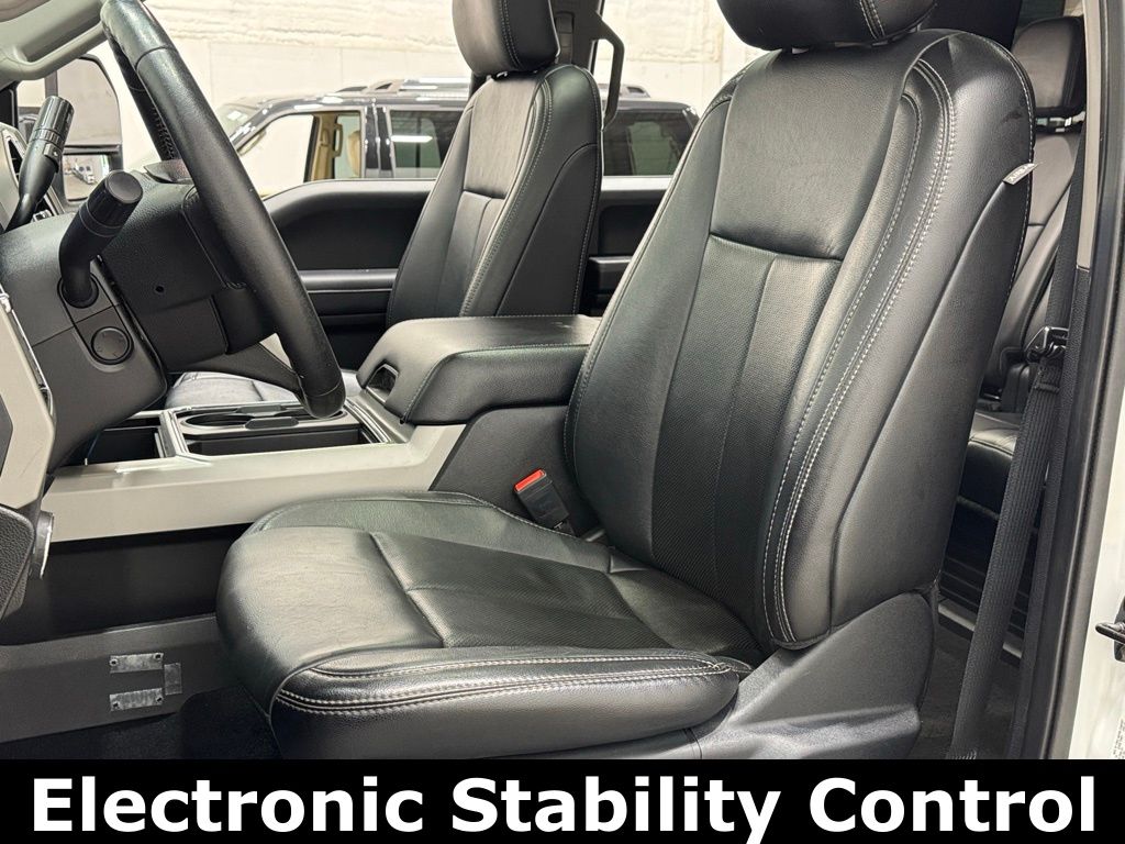 Vehicle image 11 of 41