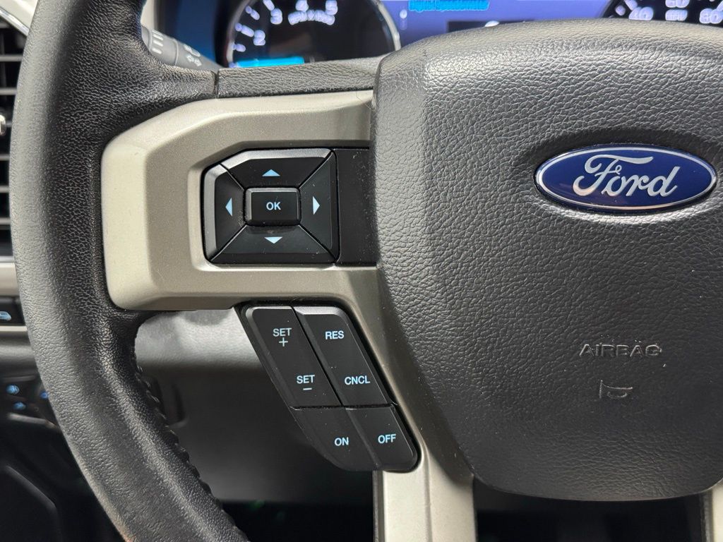 Vehicle image 15 of 41