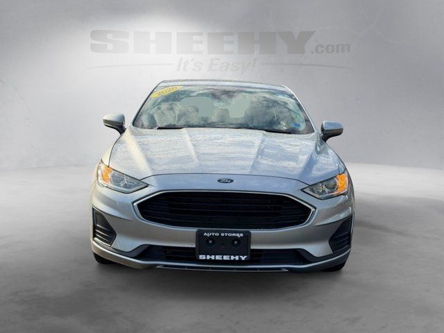 2020 Ford Fusion S Image 2 of 40