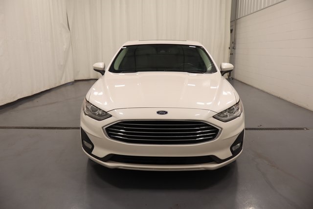 2020 Ford Fusion SE Image 3 of 27