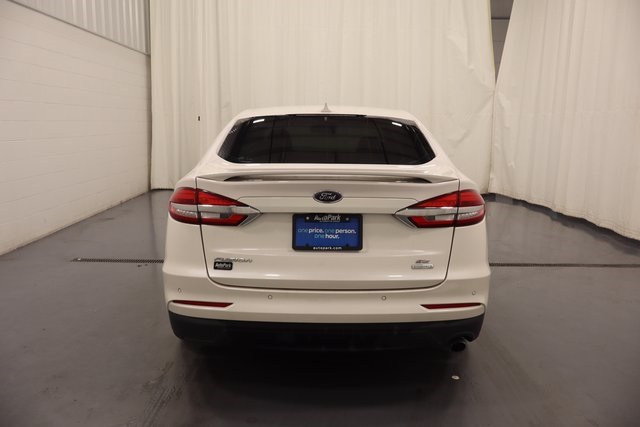 2020 Ford Fusion SE Image 7 of 27