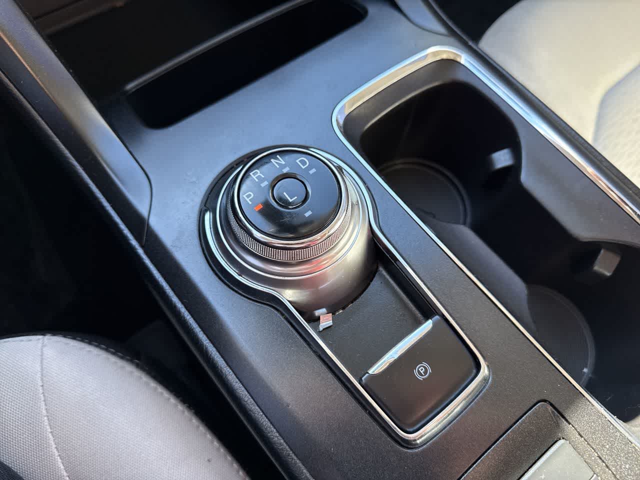 2020 Ford Fusion SE Image 19 of 24