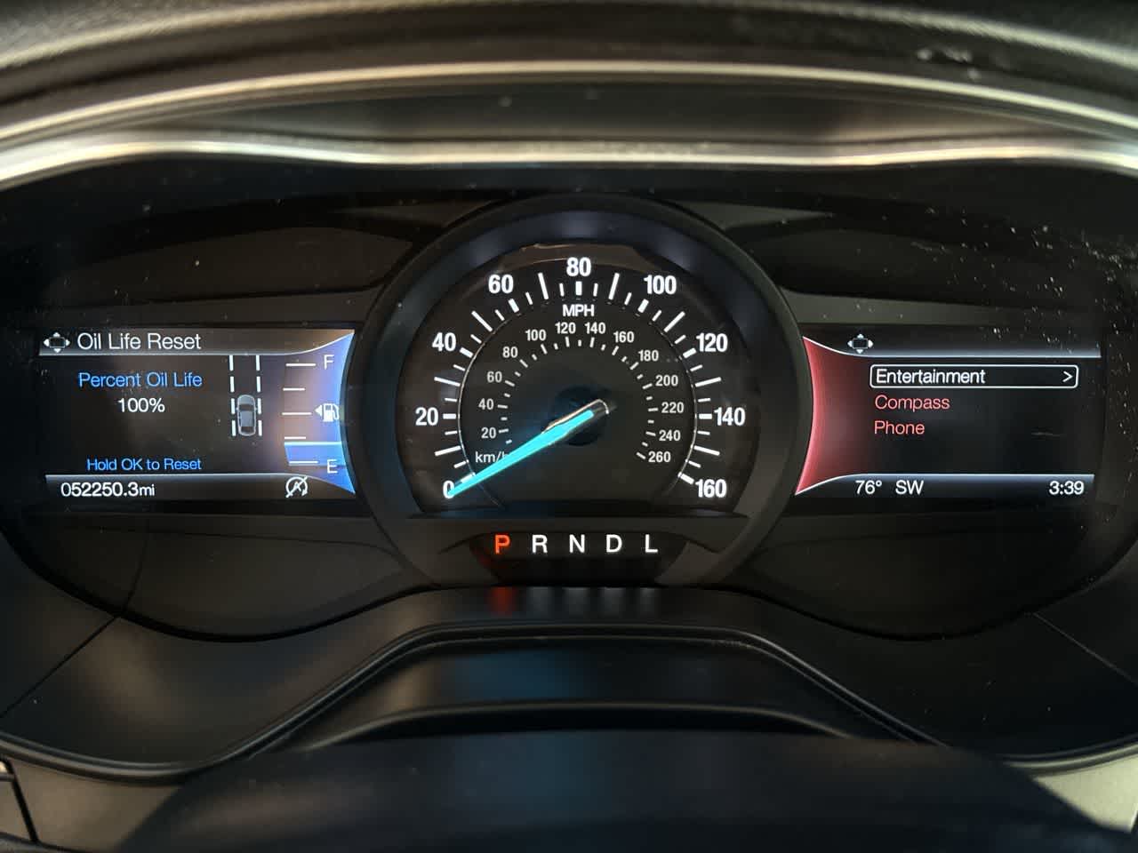 2020 Ford Fusion SE Image 16 of 24