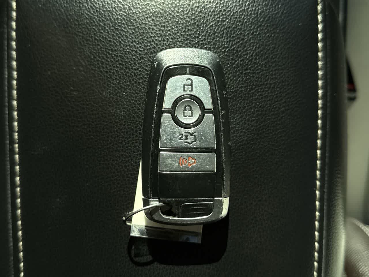 2020 Ford Fusion SE Image 21 of 24