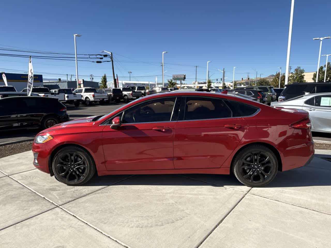 2020 Ford Fusion SE Image 5 of 24