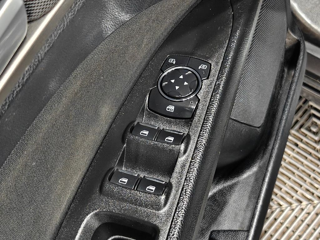 2020 Ford Fusion SE Image 42 of 49